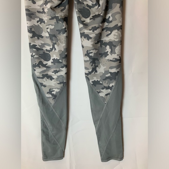 Star Wars leggings camouflage size small - Picture 8 of 10